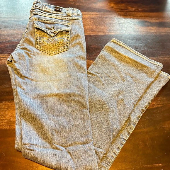 Walk like a model tall girl jeans. - Picture 4 of 6